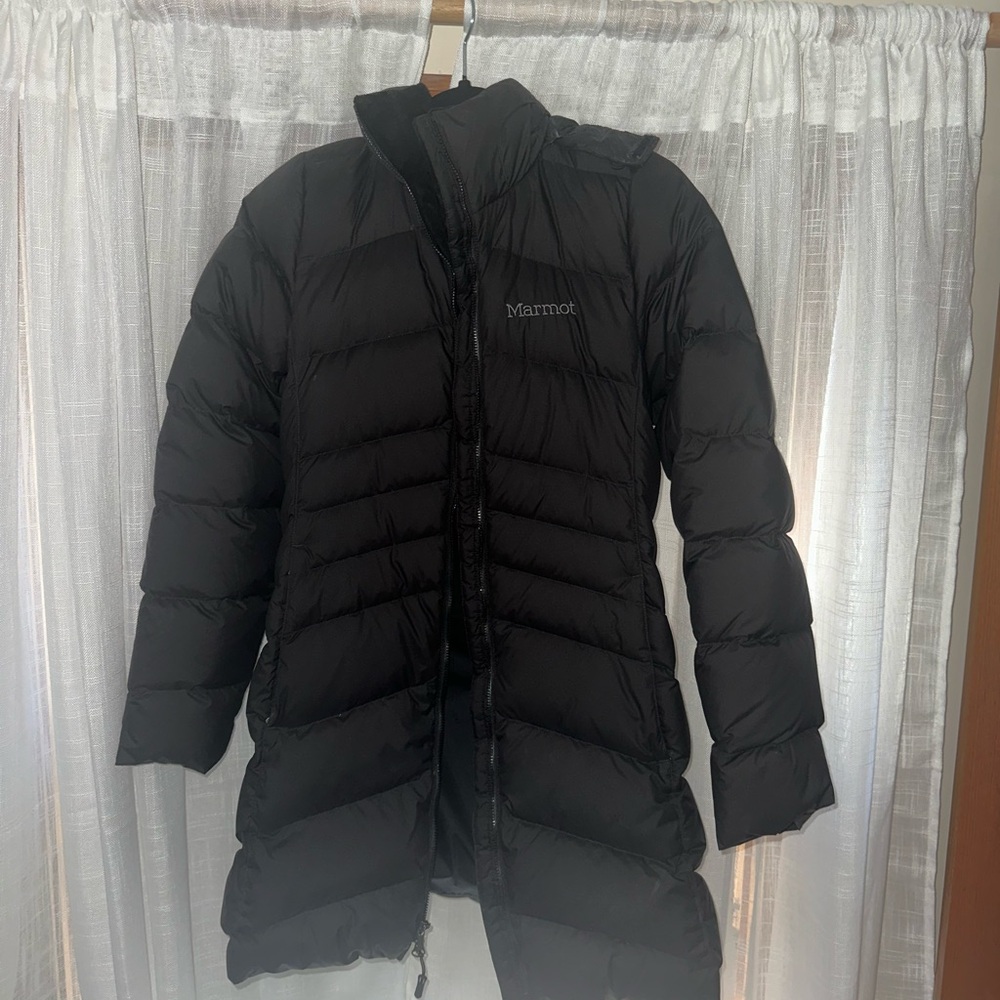 Marmot Women's Midnight Black Puffer Jacket